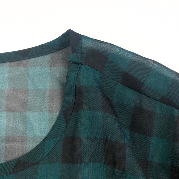 Torrid Gingham Chiffon Surplice Peplum Top J335 - Picture 6 of 8